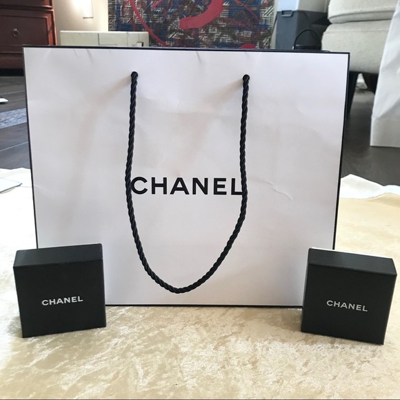 Chanel white shopping bag - Picture 5 of 7